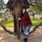 Leah Keyes - @leahakeyes - Instagram