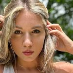 Leah - @leahkeyes99 - Instagram