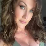 Leah Lindley - @leahelyn - Instagram
