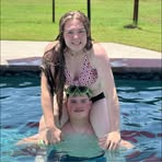 Leah Mandel - Facebook