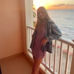 @leahsampleposts - Instagram