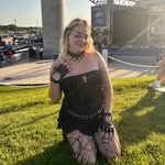 Leah Shumaker - @lleah.ns - Instagram