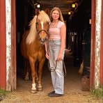 Leah Skinner - Facebook