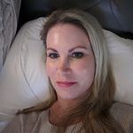 Leah Small - @leahsmall1976 - Instagram