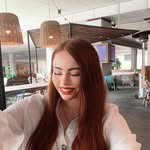 Leah St Clair - @stclairtravels - Instagram