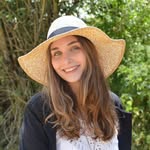Lea Stoll - @lea.stoll.946 - Instagram