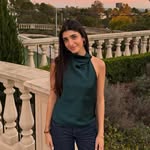 leah - @leah.terani - Instagram