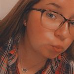 Leah Tuck - @leahmtuck - Instagram