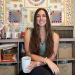Leah Tutt - @coffeebreakquilter - Instagram