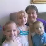 Leah Tyree - @hollynanniemom - Instagram