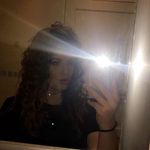 🎀  𝐿𝑒𝒶𝒽 𝓌𝑒𝓁𝓁𝑒𝓇  🎀 - @wellerbum_02 - Instagram