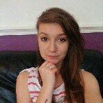Leah Weller - @leahwellerxx - Instagram