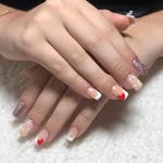 Leandra Ramirez - @beautynails_emily - Instagram
