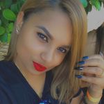 Leandra Reyes - @leandra.reyes.10 - Instagram
