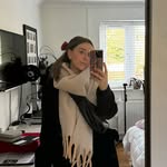 Leanne Holder - @leanneholder96 - Instagram