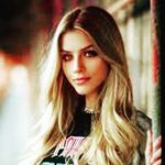 vannassa - @leannelanier13 - Instagram