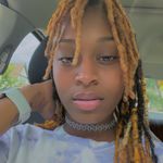 @leannshields_ - Instagram