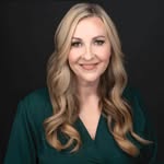Leann Sims - @bzmtl - Instagram