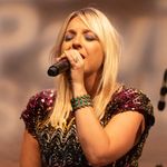 Leanne Gabrish - @leanneweissmusic - Instagram