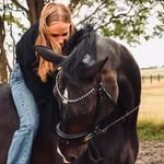 Léanna van den berg - @horsesbyleanna - Instagram