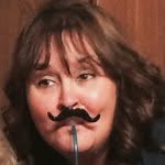 Leanne Ellison - @elliecakes2001 - Instagram