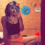 Leanne Flores - @leanne.flores.10048 - Instagram