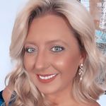 Leanne Harkins-Drecnik - @fitandfabulouslee - Instagram