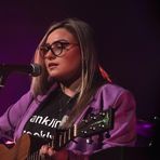 Leanne O Shea Hennessy - Facebook