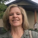 Leanne Larsen - @momlarsen5 - Instagram