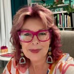 Leanne Lott - Counsellor - @creativeconnexions - Instagram
