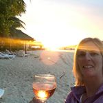 Leanne Stevenson - @sunluvinstevo - Instagram
