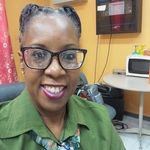 Leanne Warner-Luqman - @warnerluqman - Instagram
