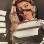 Lindsay - @lee.leeballin - Instagram