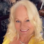 Linda Lee Calhoun - @lindalee130 - Instagram