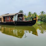 Harikrishnan PM - @lee_castlehouseboat - Instagram