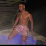Lee close - @leebee23456 - Instagram