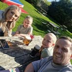 Lee Crosby - Facebook
