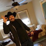 Lee Esquivel - @leeesquivel - Instagram