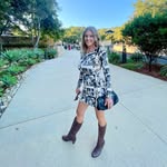 Courtney Lee Harms - @courtneyleeyogini - Instagram
