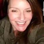 Lee Hassett Ojascastro - @pottedpups - Instagram