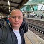 Lee James - @eaux_de_lee - Instagram