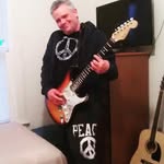 Lee Larson - @lee.larson.33 - Instagram