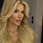 Lêda Lopes - @leedalopes - Instagram