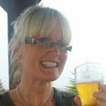 Louise Smith - @leepeersarnott - Instagram