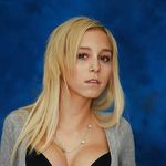 Beth Lee - @bethanyrathbonelee39 - Instagram