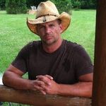 Lee Rhoades- Untethered Spirit - @lee_rhoades - Instagram