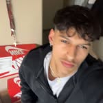 Lee Ruiz - @lee.ruiz.12 - Instagram