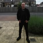 @leesharples38 - Instagram