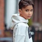 Lee Tapia - Facebook