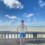 Lee Tung - Facebook